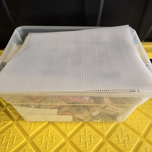 Tote Full Of Rubber Stamps And Misc Art Supplies - Picture 5 of 7